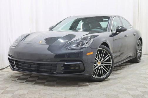 2017 Porsche Panamera 4S