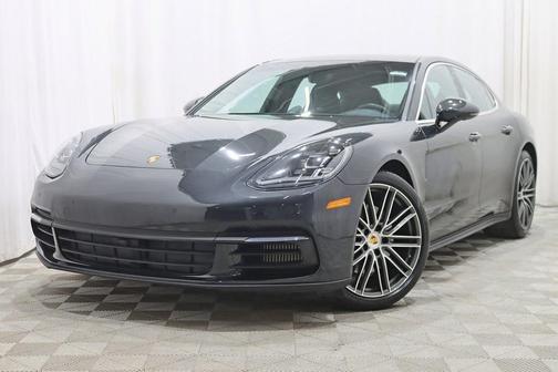 2017 Porsche Panamera 4S