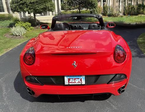 2010 Ferrari California Base