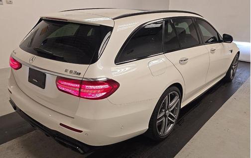 designo Diamond White Metallic 2018 Mercedes-Benz AMG E 63 S 4MATIC