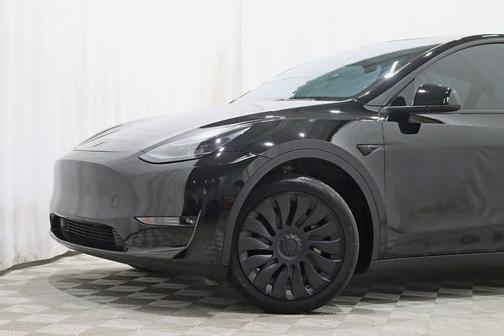 2022 Tesla Model Y Long Range Dual Motor All-Wheel Drive