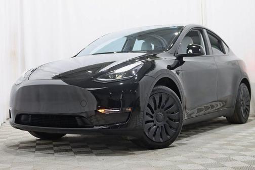 2022 Tesla Model Y Long Range Dual Motor All-Wheel Drive