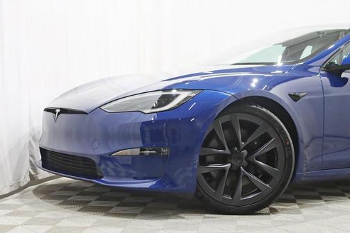2022 Tesla Model S Plaid