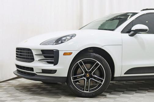 White 2020 Porsche Macan Macan