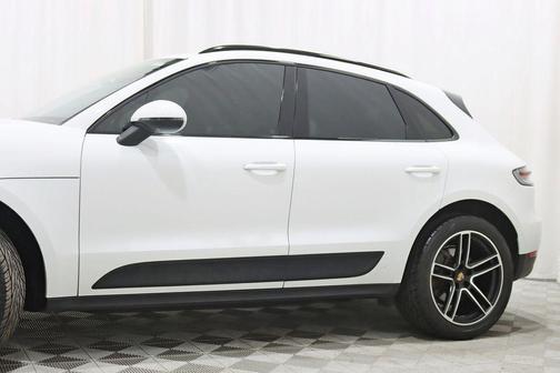 White 2020 Porsche Macan Macan