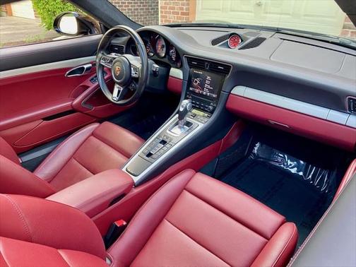 2019 Porsche 911 Carrera 4S