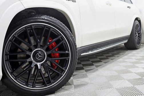 Diamond White Metallic 2021 Mercedes-Benz AMG GLS 63 Base