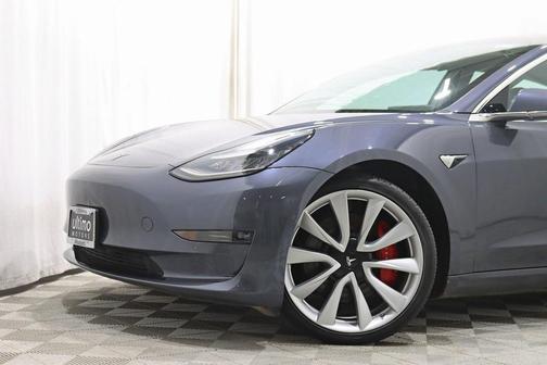 2019 Tesla Model 3 Performance