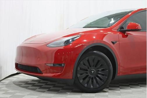 2023 Tesla Model Y Long Range Dual Motor All-Wheel Drive