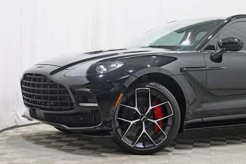 2024 Aston Martin DBX 707