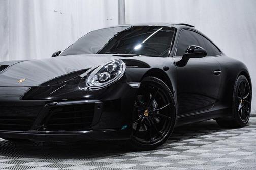 2017 Porsche 911 Carrera