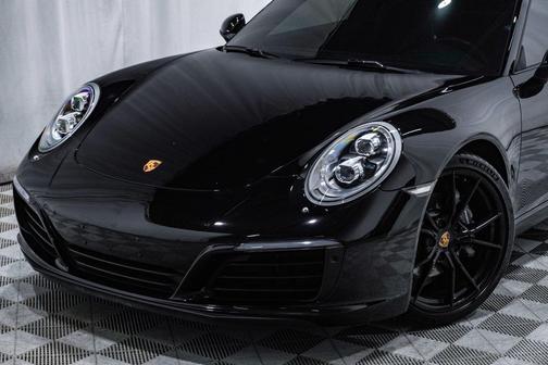 2017 Porsche 911 Carrera
