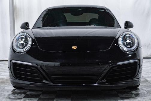 2017 Porsche 911 Carrera