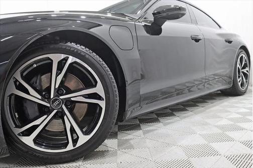2022 Audi e-tron GT Prestige