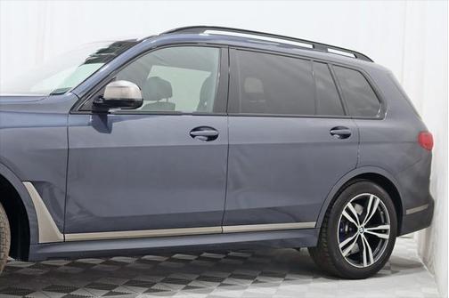 2020 BMW X7 M50i
