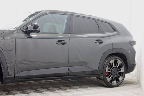 2023 BMW XM Base