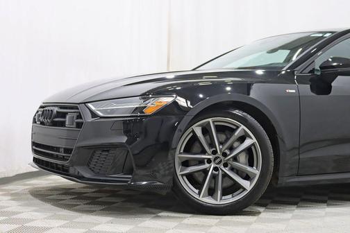 Brilliant Black 2022 Audi A7 55 Prestige