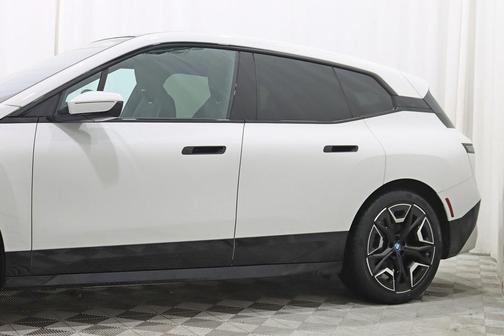 2023 BMW iX xDrive50