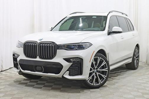 2021 BMW X7 M50i