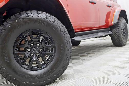 Hot Pepper Red Metallic Tinted Clearcoat 2024 Ford Bronco Raptor