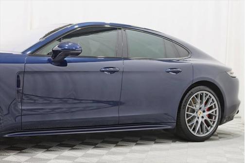 2018 Porsche Panamera Turbo