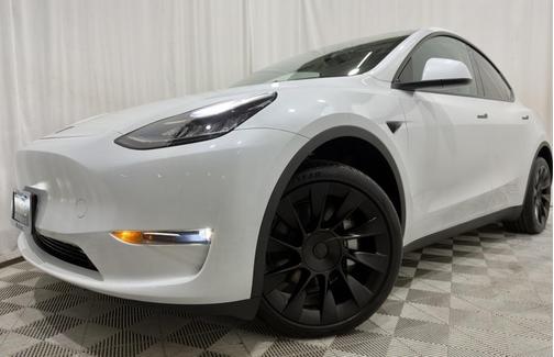 2023 Tesla Model Y Long Range Dual Motor All-Wheel Drive