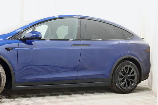 Deep Blue Metallic 2022 Tesla Model X Dual Motor All-Wheel Drive