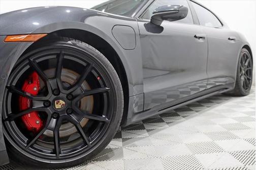 2022 Porsche Taycan Cross Turismo GTS