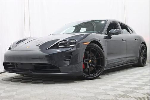 2022 Porsche Taycan Cross Turismo GTS