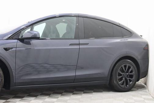 2022 Tesla Model X Dual Motor All-Wheel Drive