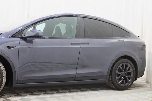 2022 Tesla Model X Dual Motor All-Wheel Drive