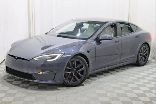 2022 Tesla Model S Plaid