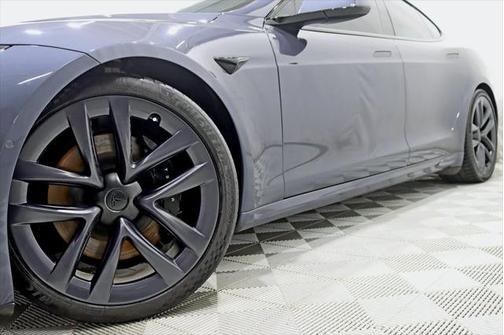 2022 Tesla Model S Plaid