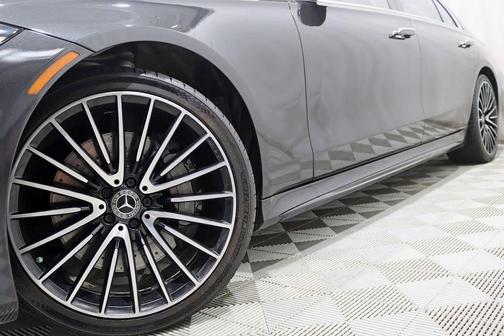 Gray 2022 Mercedes-Benz S-Class 4MATIC
