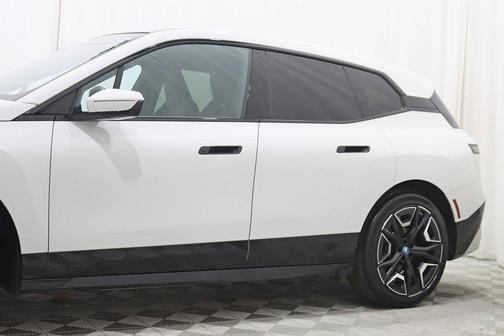 2024 BMW iX xDrive50