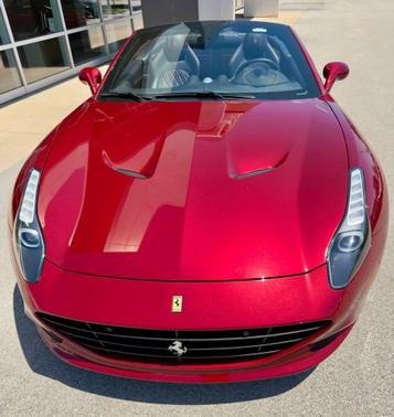 Rosso California 2015 Ferrari California T