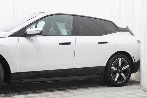 2023 BMW iX xDrive50