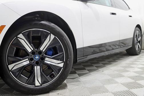 2023 BMW iX xDrive50