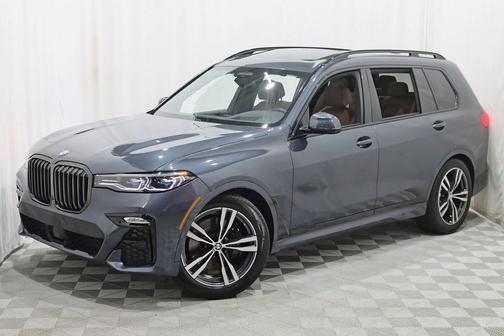 2022 BMW X7 M50i