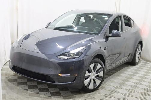 2024 Tesla Model Y Long Range Dual Motor All-Wheel Drive