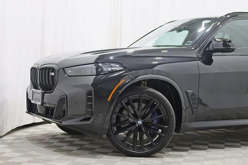 2024 BMW X5 M60i