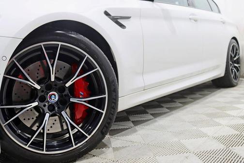 Alpine White 2023 BMW M5 Base