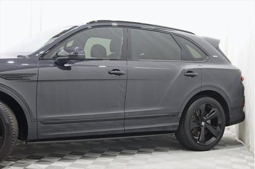 2021 Bentley Bentayga V8