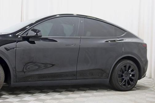 Solid Black 2022 Tesla Model Y Long Range Dual Motor All-Wheel Drive