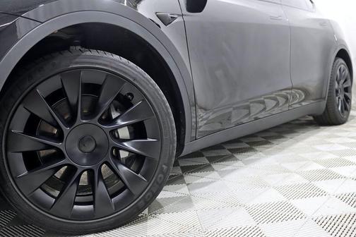 Solid Black 2022 Tesla Model Y Long Range Dual Motor All-Wheel Drive
