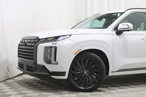 Hyper White 2025 Hyundai PALISADE Calligraphy Night Edition
