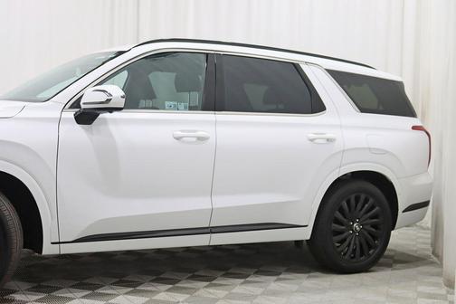 Hyper White 2025 Hyundai PALISADE Calligraphy Night Edition