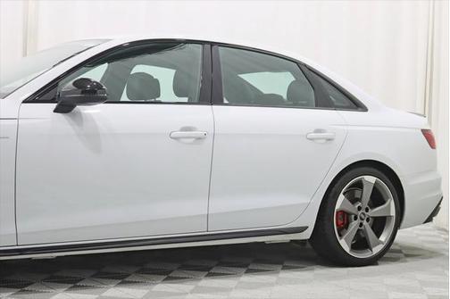 2023 Audi A4 45 S line Premium Plus