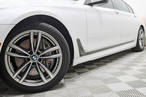 2019 BMW 750 i xDrive