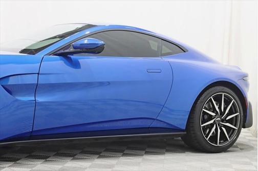 2020 Aston Martin Vantage Base